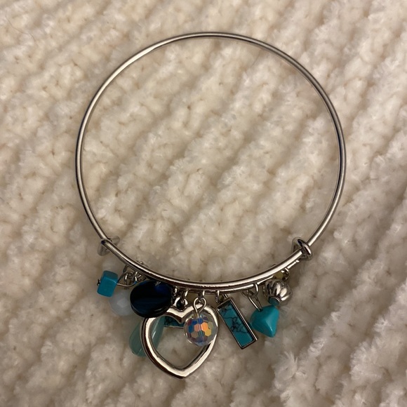 NEW slide bracelet in silver metal with a heart & real turquoise stones - Picture 4 of 5